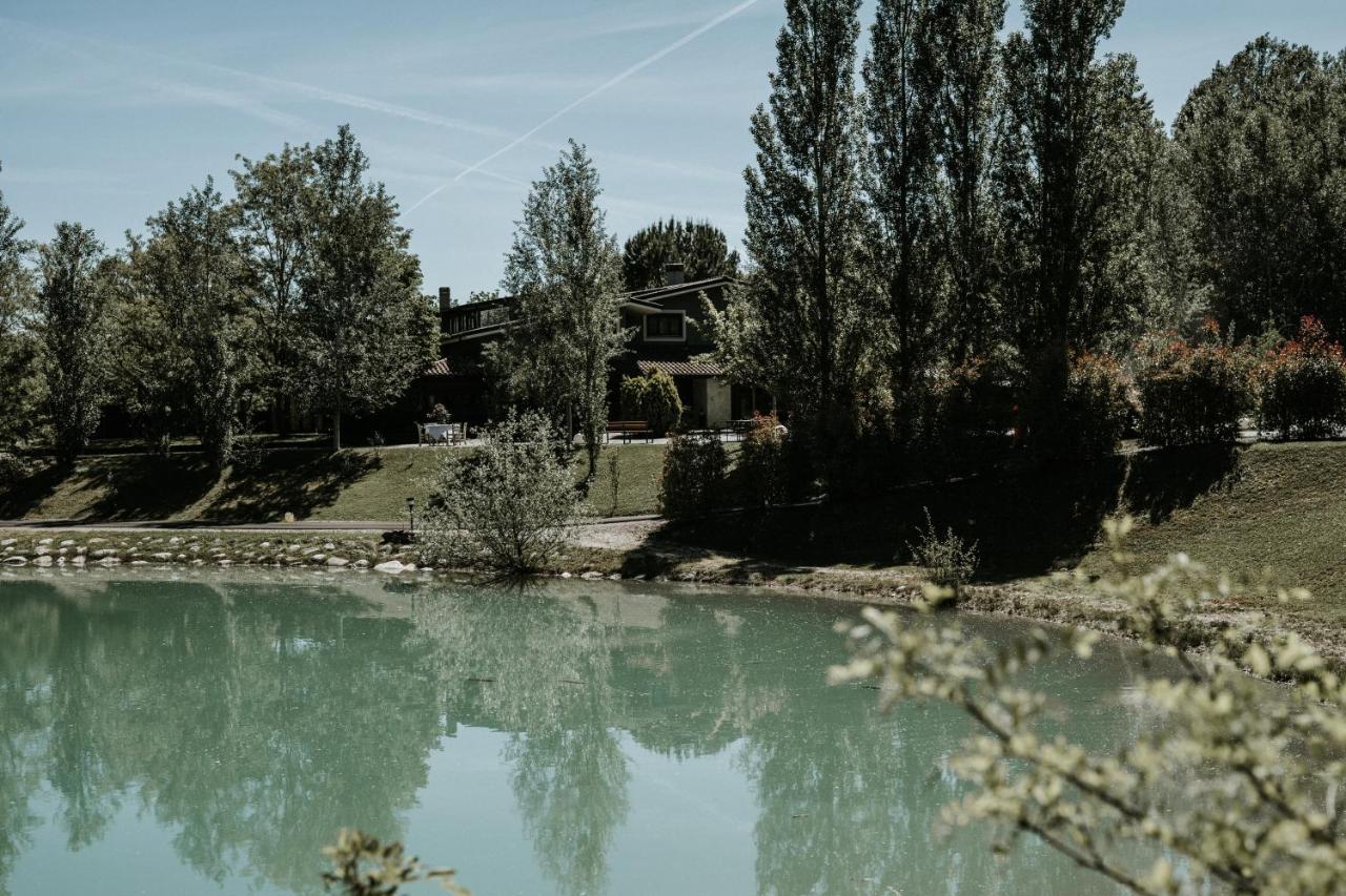 Bed and Breakfast L'Anfora Country Club à Basciano Extérieur photo